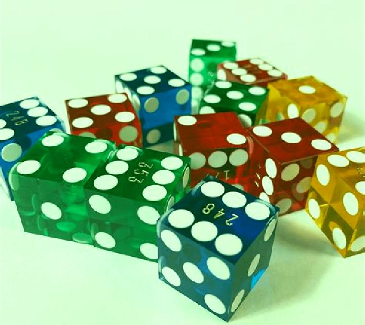 Regal Crown 50 Dice slot game