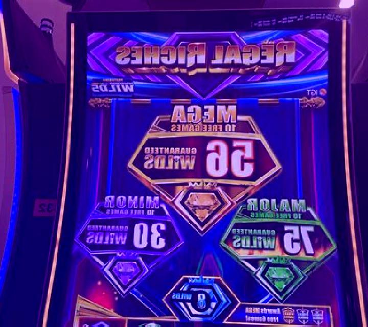 Regal Riches (IGT) online slot