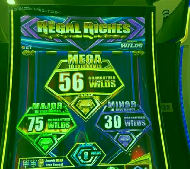 Regal Riches (RTG) slot machine