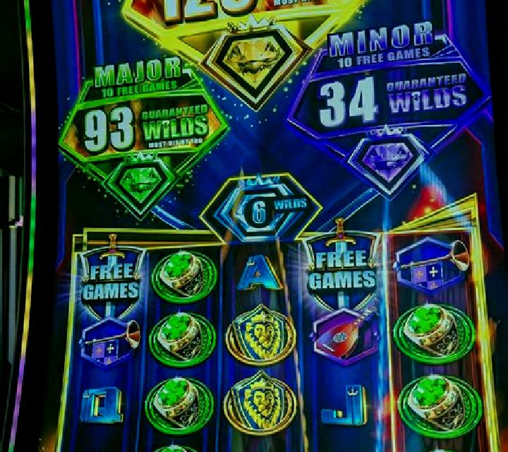 Regal Spins 100/6 slot