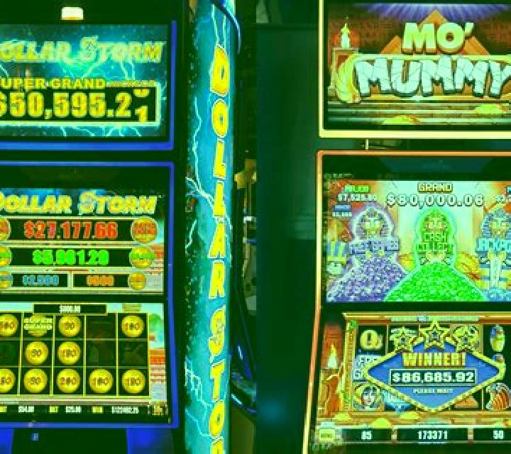 Regal Spins 40 Sun Link online slot