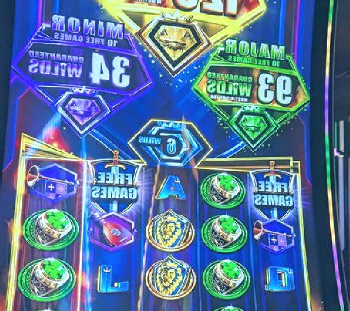 Regal Spins 40/6 online slot