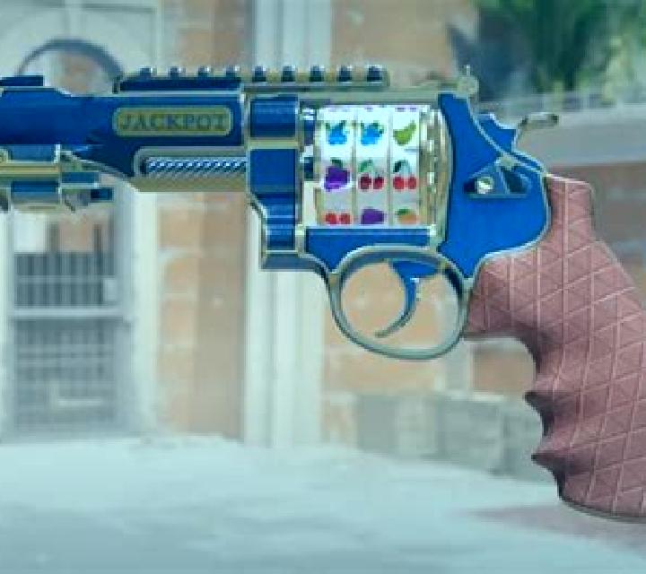 Revolver slot machine
