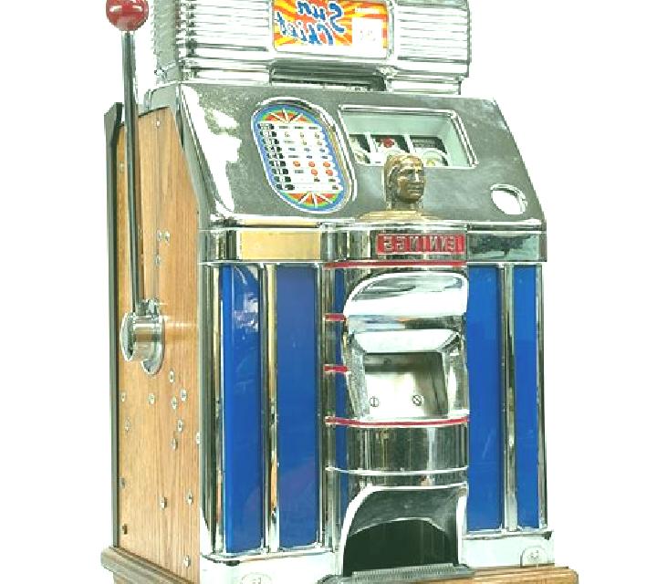 Rey Gallo X UP slot machine