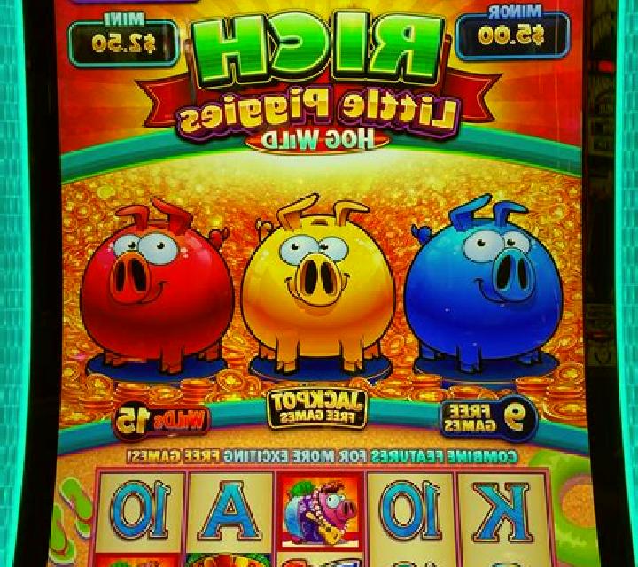 Rich Little Piggies Meal Ticket slot game