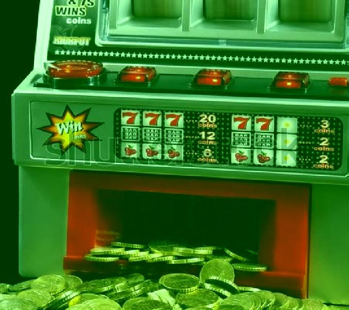 Roaring Coins slot machine
