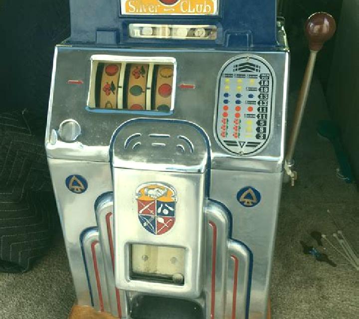 Robocon slot machine