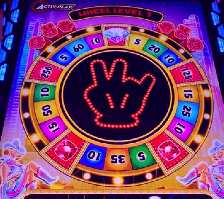 Rock Paper Cash online slot