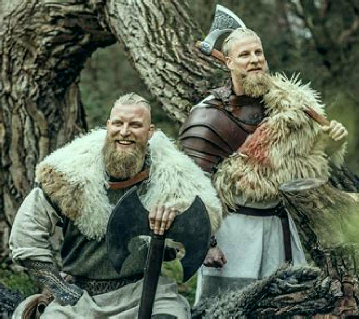 Rock vs Paper: Viking’s mode slot machine