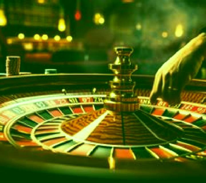 Roleta Grand Croupier María Lapiedra online slot