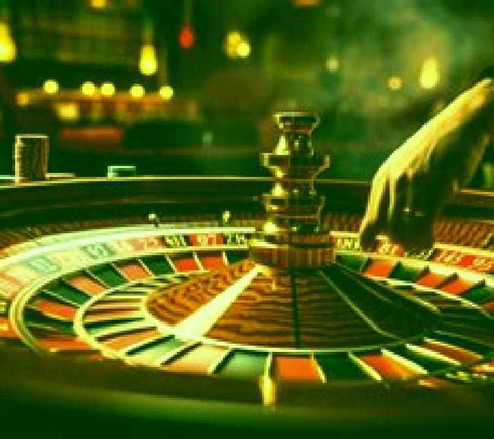 Roleta Grand Croupier Rebeca slot