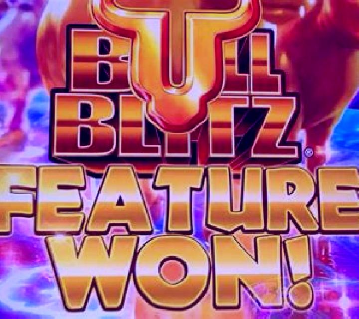 Rooster Blitz slot machine