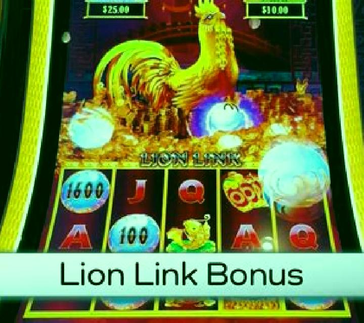Rooster Mobs slot machine