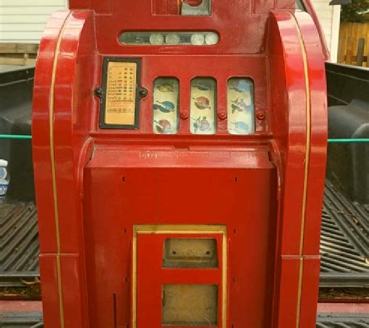 Rotten Bottom slot machine