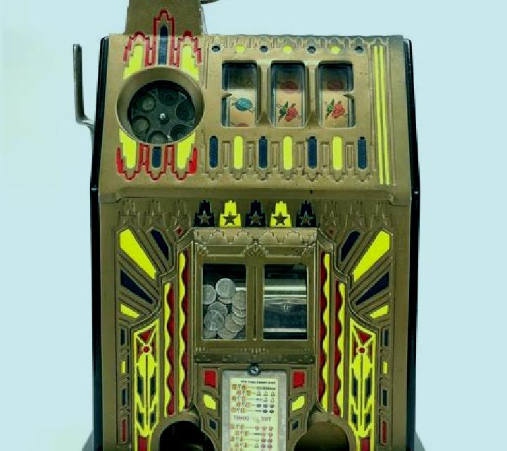 Royal Ace (Yellow Bat) slot machine
