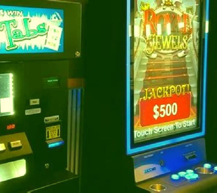 Royal Ara (Pull Tabs) online slot