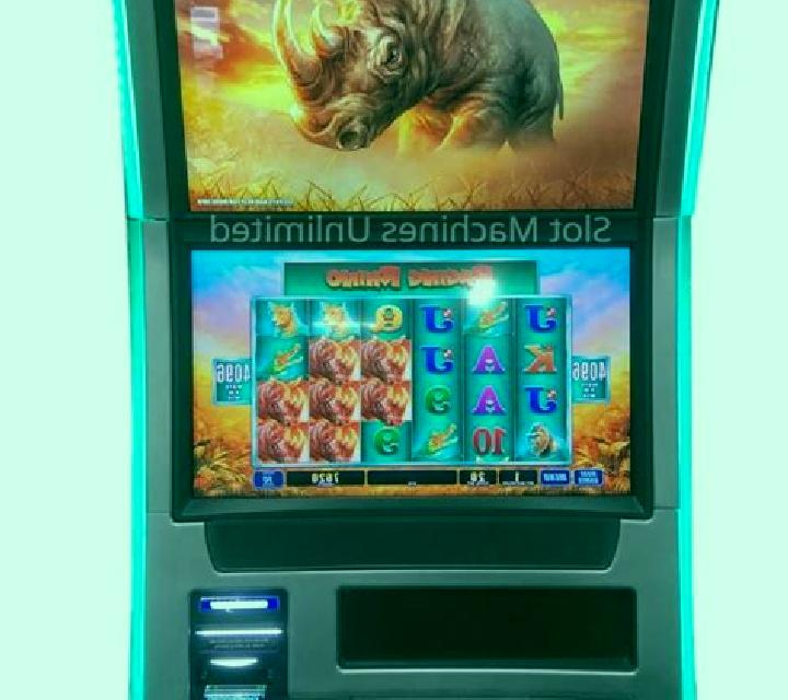 Royal Rhino slot machine