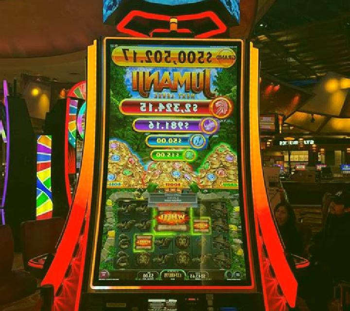 Royale Blackjack 3 slot machine