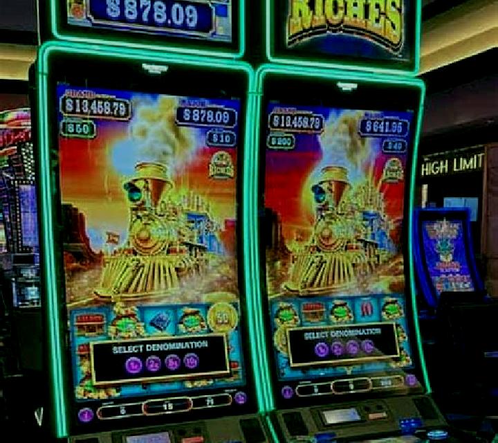 Rugby Riches slot machine