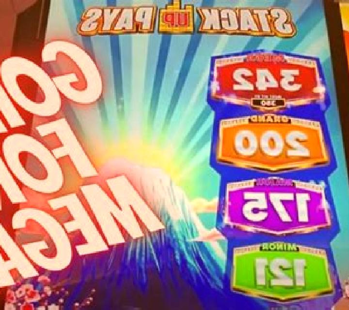 Santa Pays slot machine