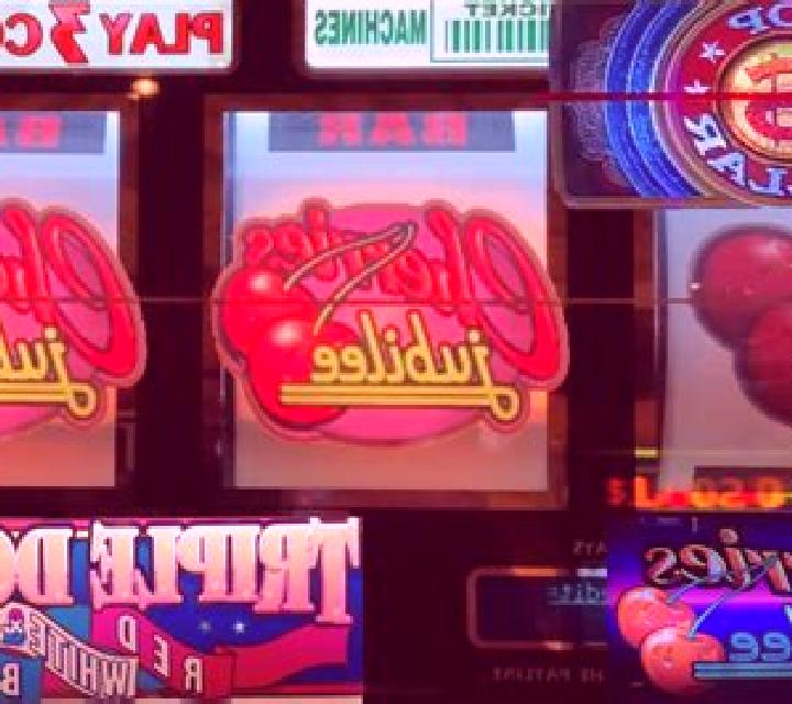 Santa s Workshop (Triple Cherry) slot game