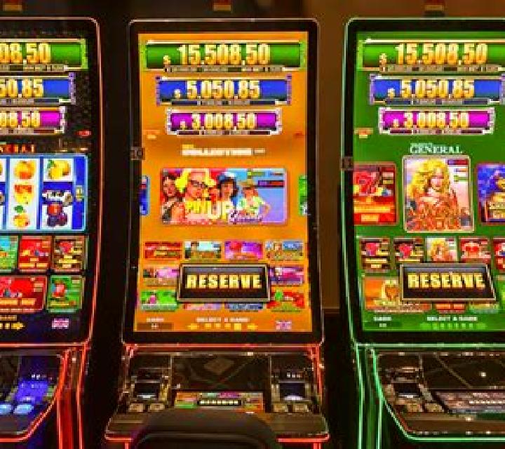 Satyr and Nymph (Casino Technology) slot machine