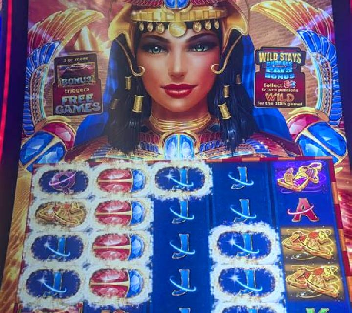 Scarab Stone slot machine