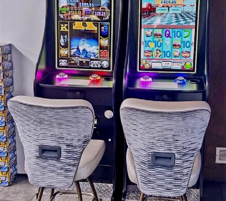 Scattered skies slot machine