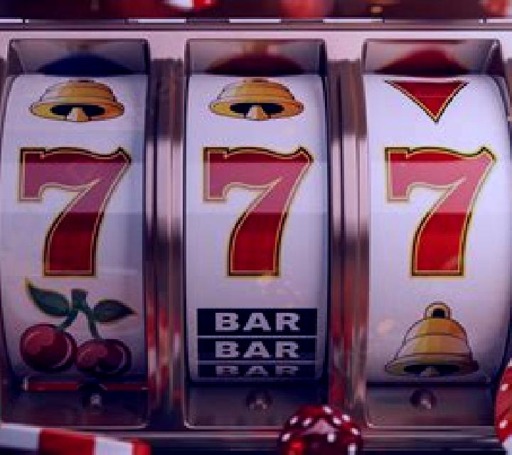 Season s 7s slot machine