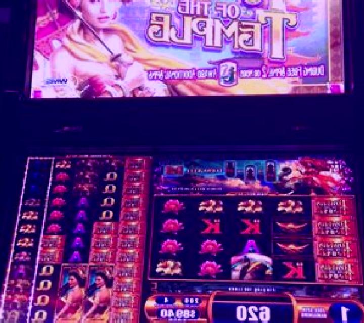Secrets Of The Temple slot machine