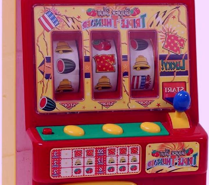 See Cards Three Toy slot