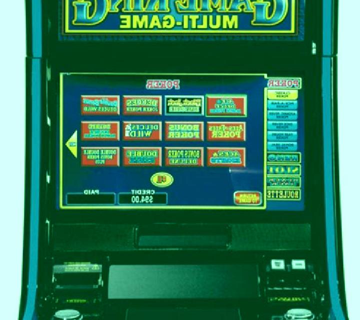 Sequential Royal slot game