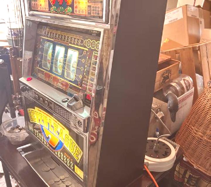 Sevens Heat 40 slot machine