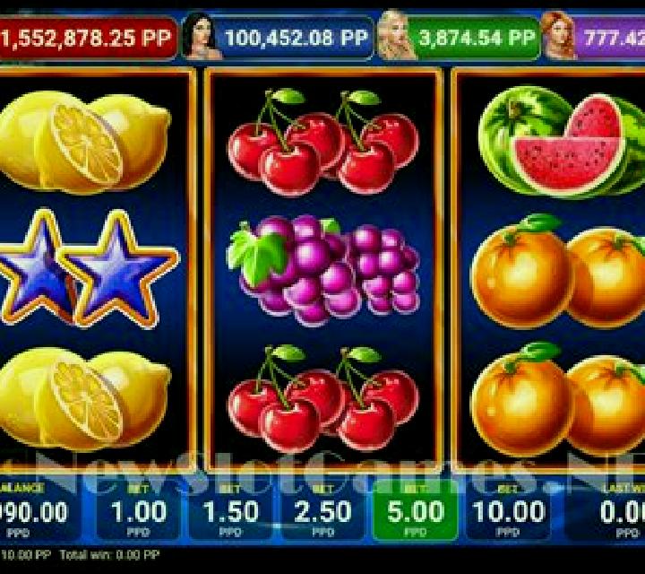 Sevens Play slot machine