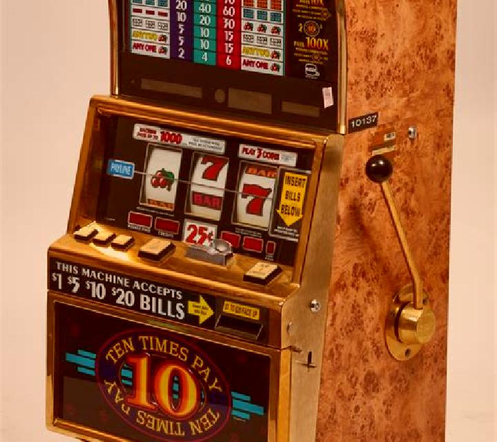 Shadow Hunt 10 slot machine