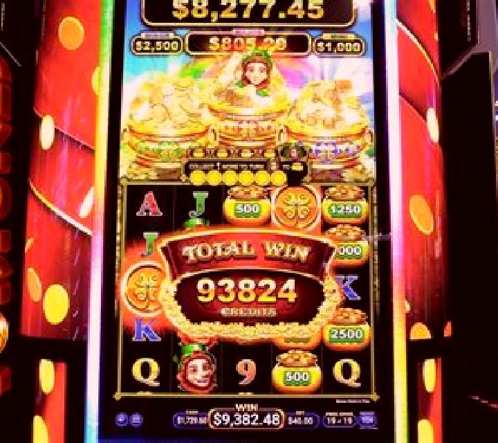 Shamrock Fortunes slot machine