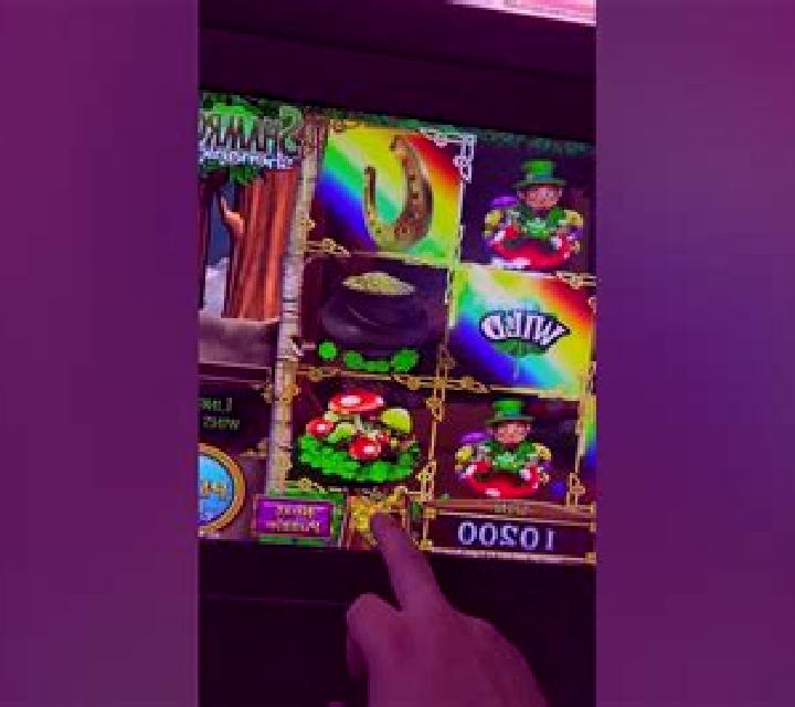 Shamrock Shenanigans slot machine