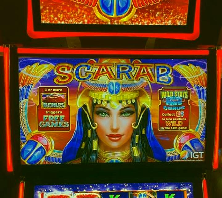 Shifting Scarabs slot machine
