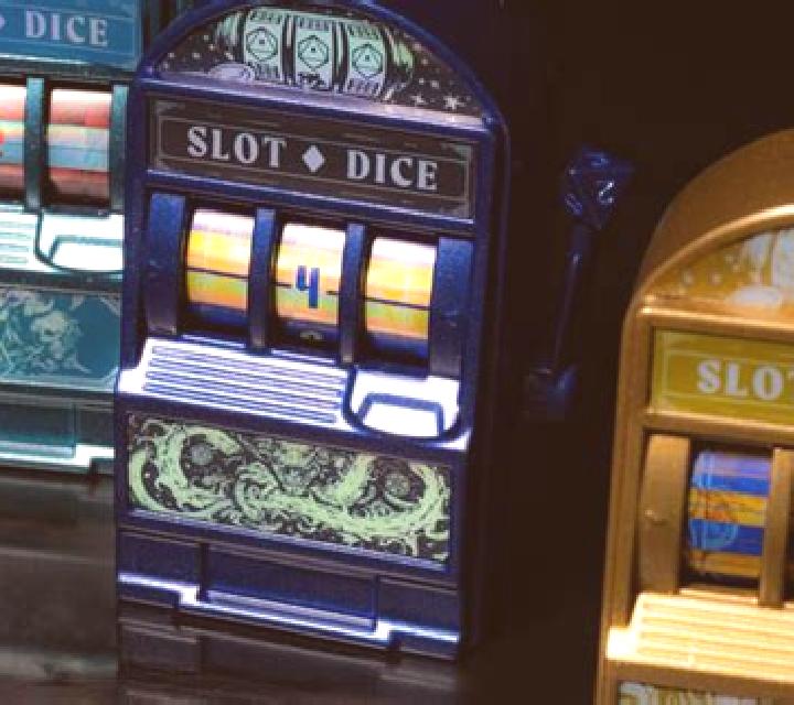 Simply Hot 4 Dice slot machine