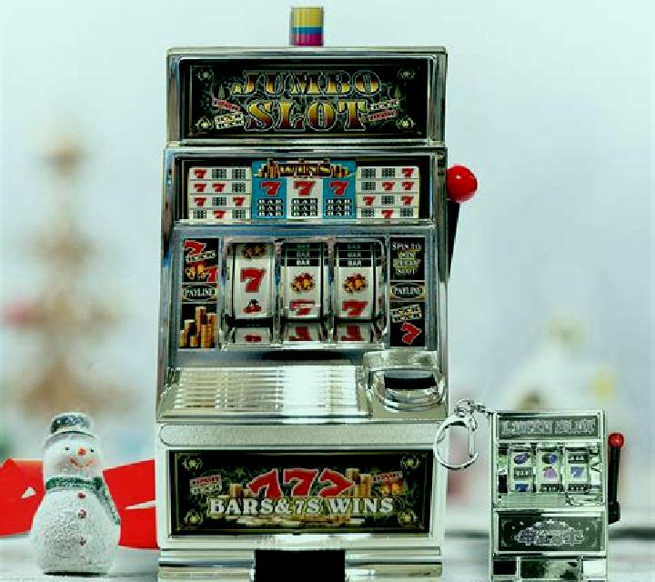 Six or Out slot machine