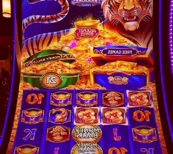 Skull Kings Treasure slot machine