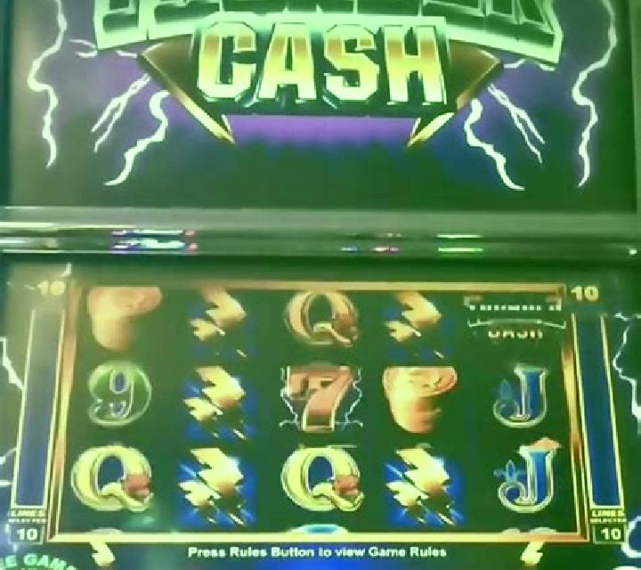 Sky of Thunder slot machine