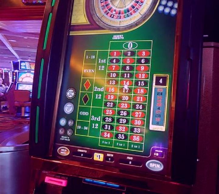 Sky Roulette slot machine
