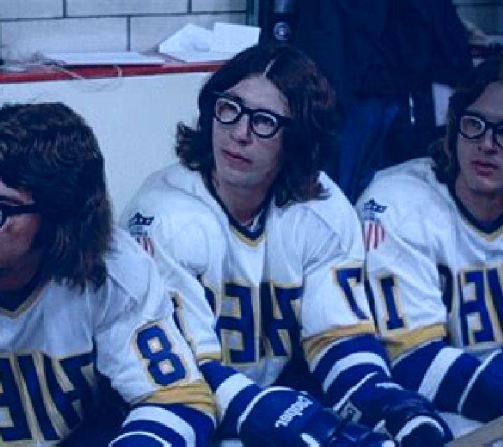 Slap Shot slot