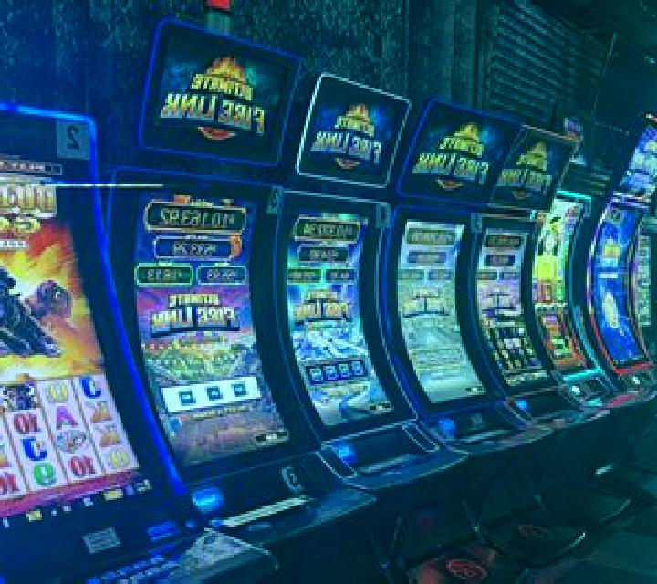 Slotham City slot machine