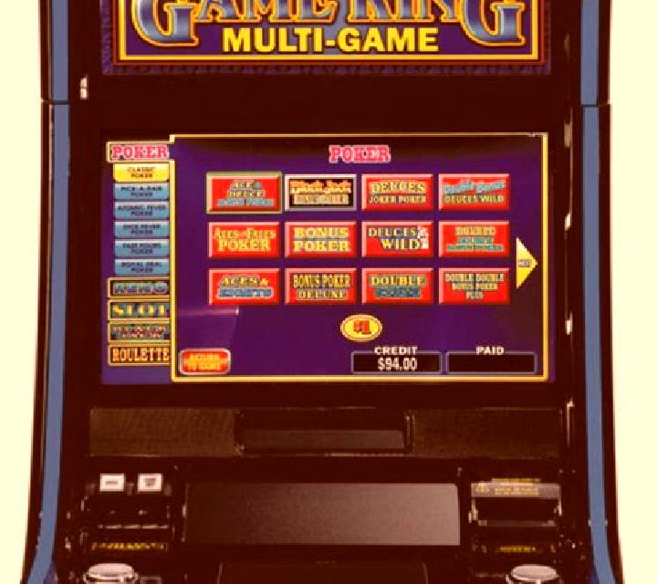 Solo King slot machine