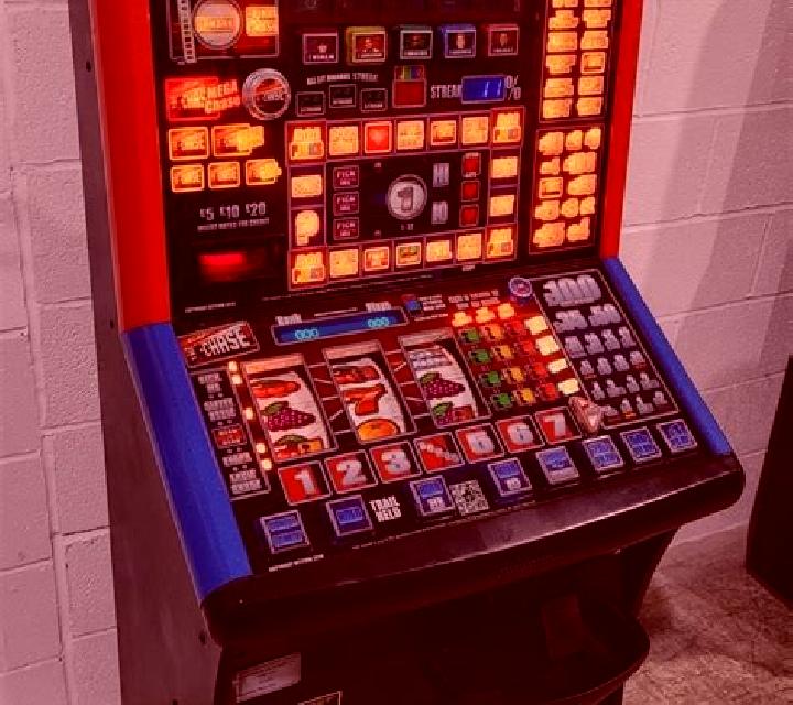 Space Chase slot machine