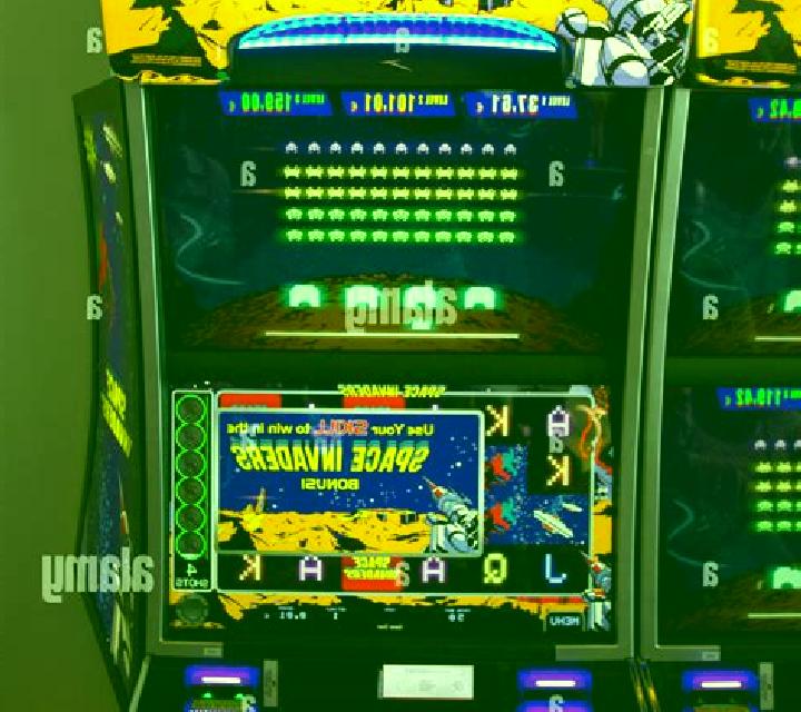 Space Invaders slot