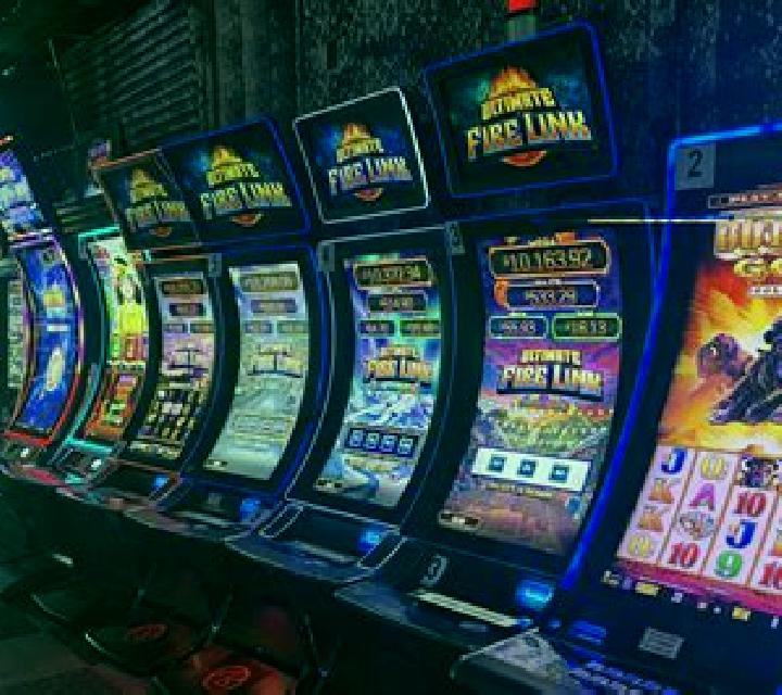 Spin Villa Miami slot machine