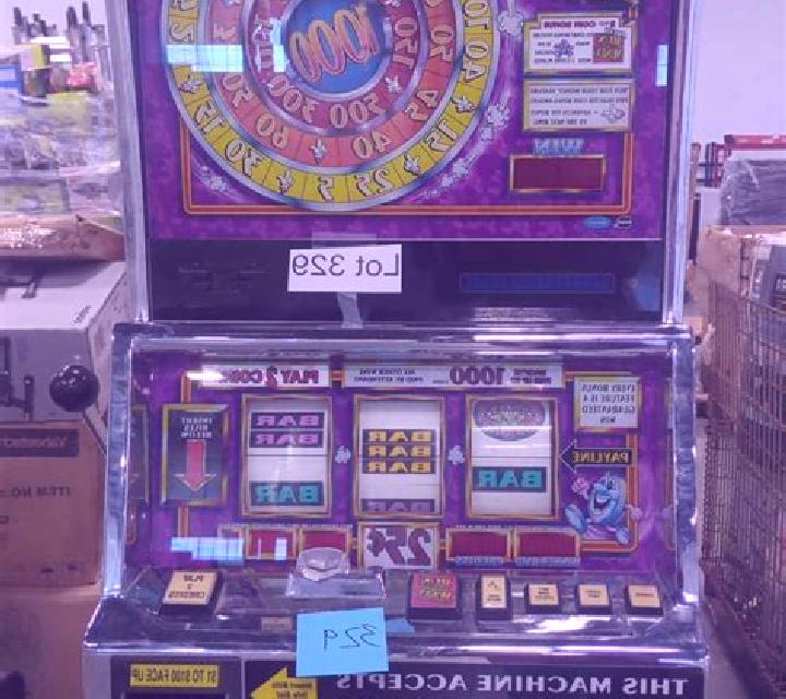 Spot Me Some Money slot machine